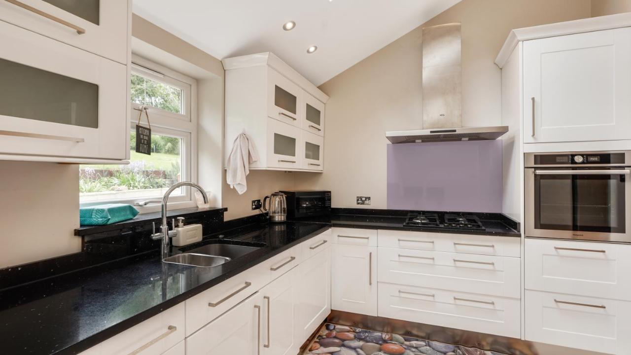 Cosy Luxurious Family Home London Eksteriør billede